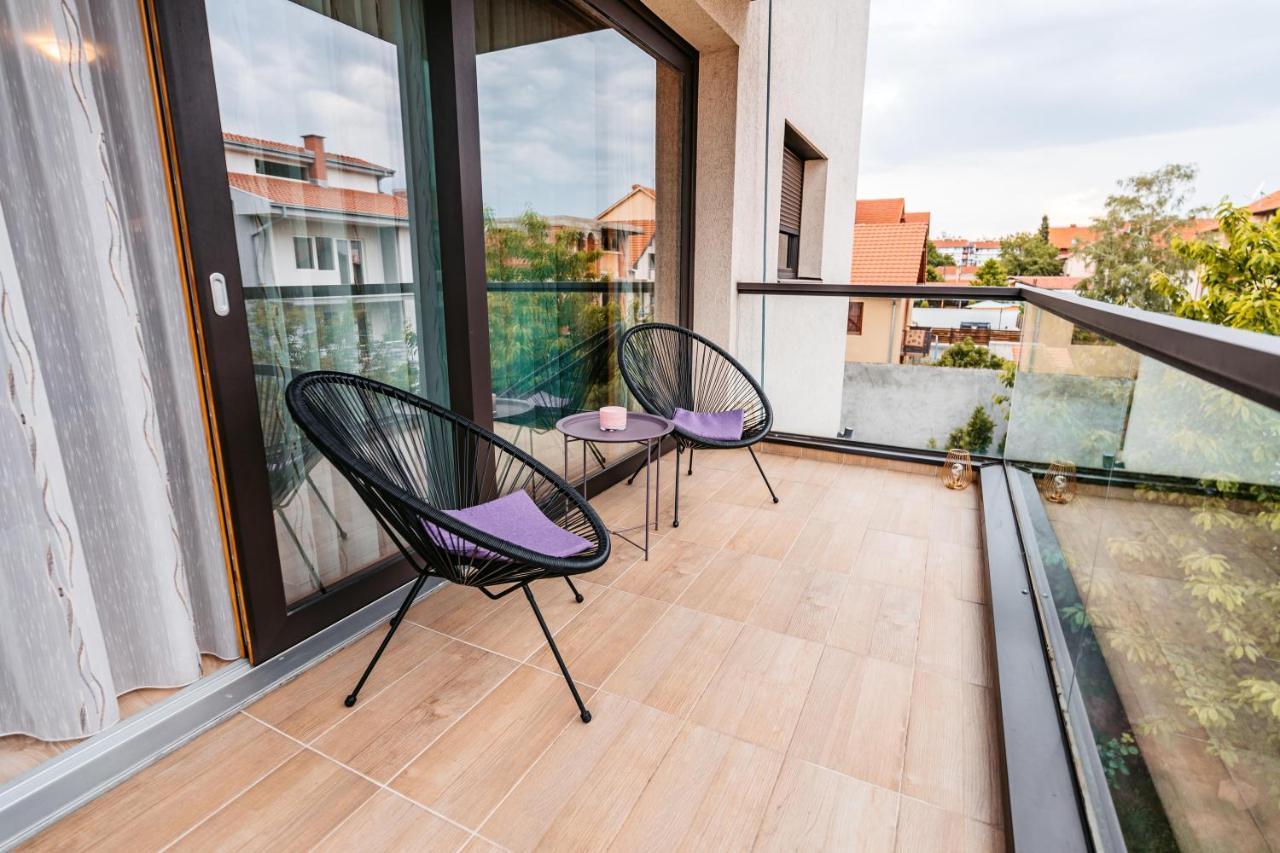 Hotel Lotos Depandans Ni Exterior foto