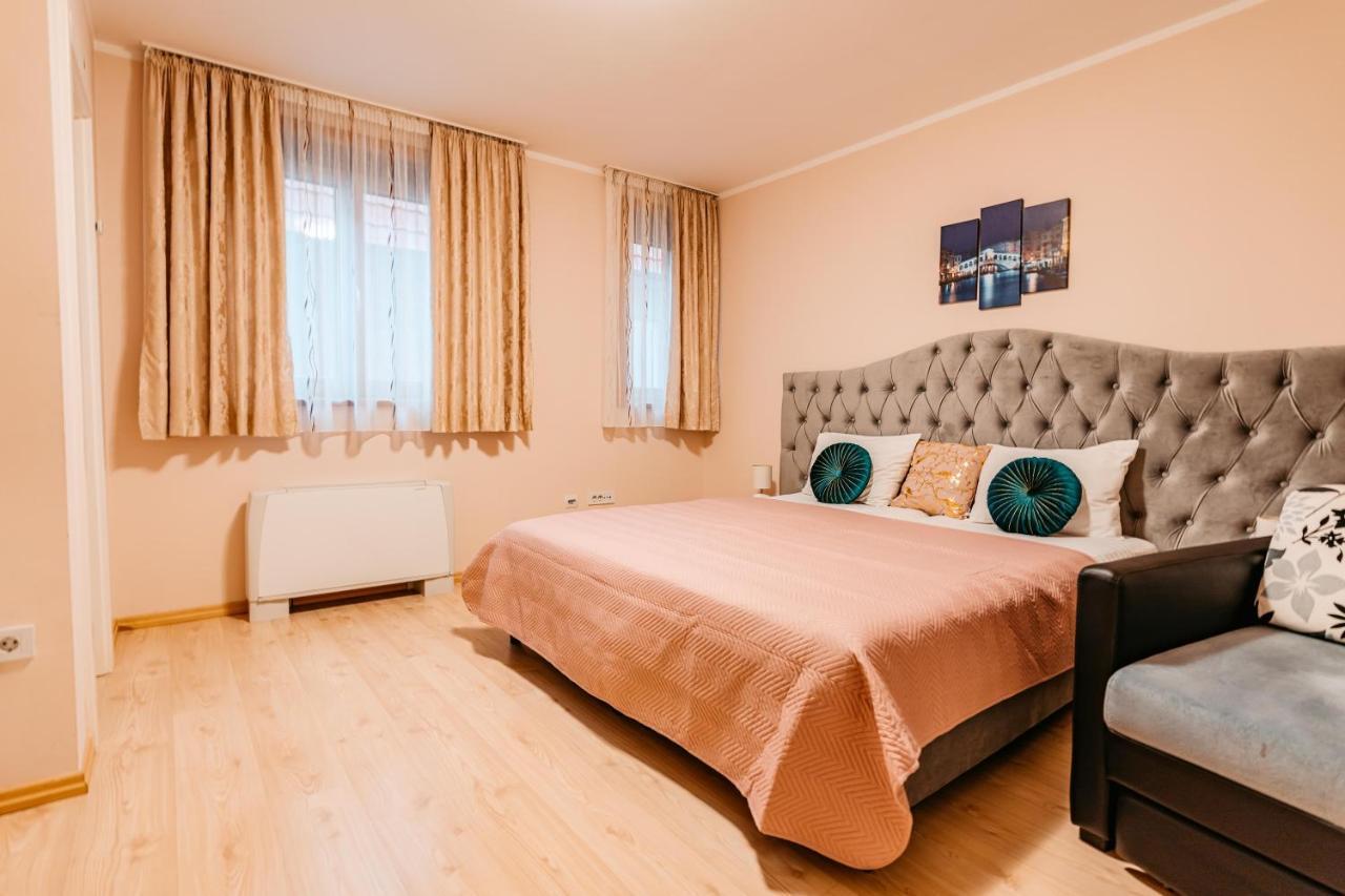Hotel Lotos Depandans Ni Exterior foto